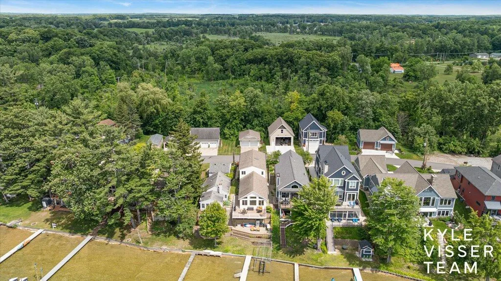 7007 Goldenrod Avenue NE Cannon Township MI 49341