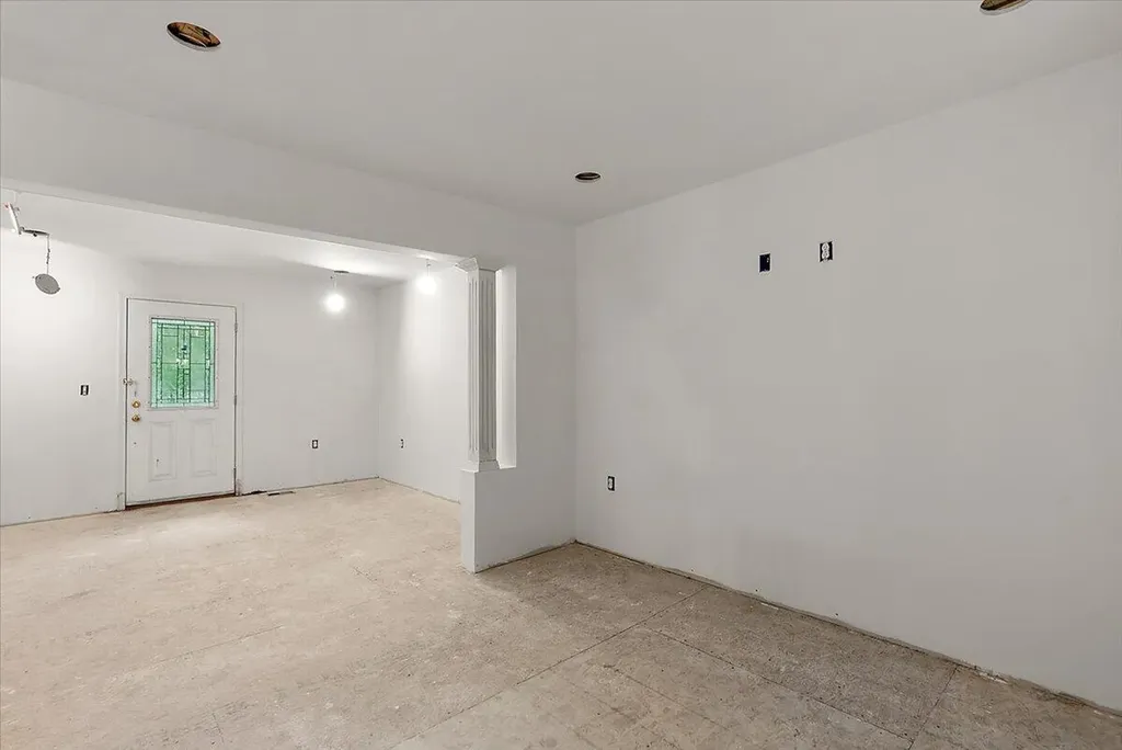 8945 Vergennes Street SE Ada Township MI 49301