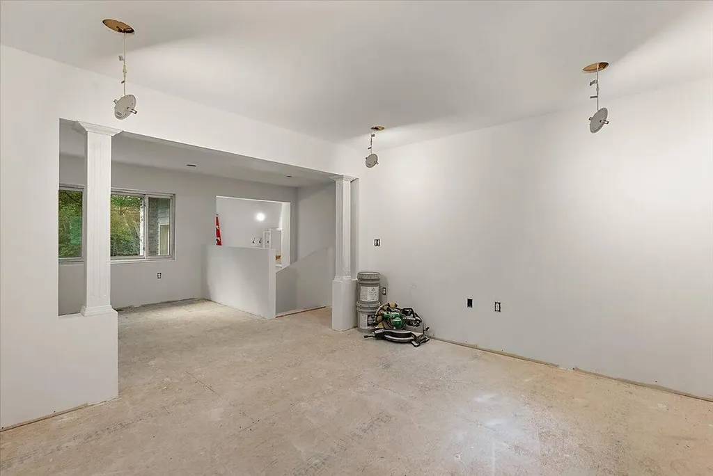 8945 Vergennes Street SE Ada Township MI 49301