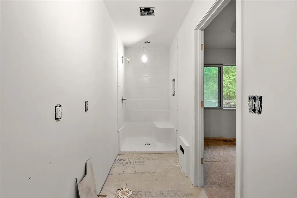 8945 Vergennes Street SE Ada Township MI 49301