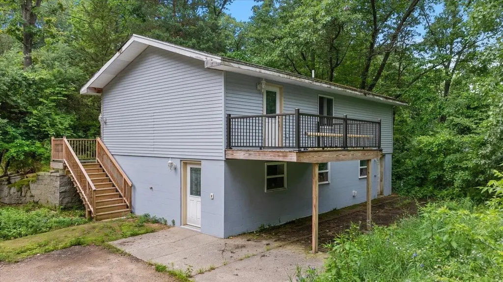 8945 Vergennes Street SE Ada Township MI 49301