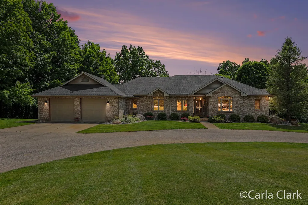9899 Twelve Point Drive NE Courtland Township MI 49341