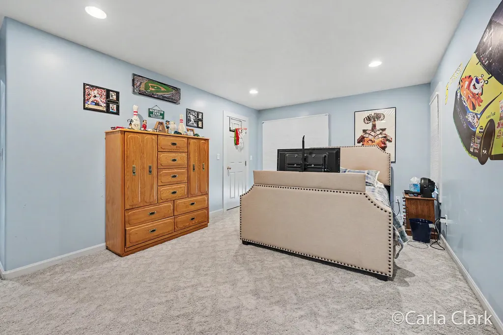 9899 Twelve Point Drive NE Courtland Township MI 49341