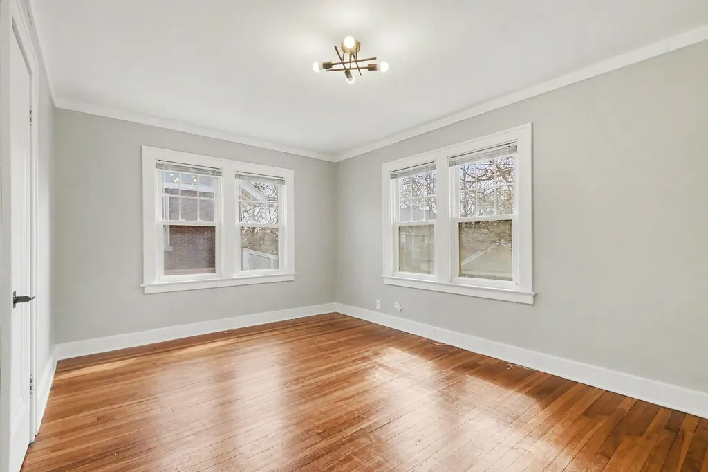 138 Burton Street SE Grand Rapids City MI 49507