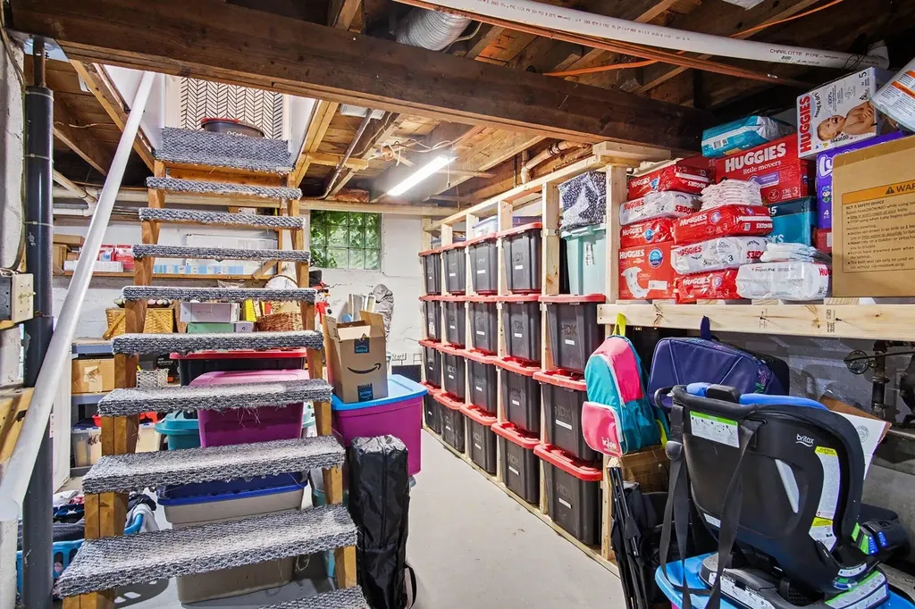 1229 Maplerow Avenue NW Walker City MI 49534