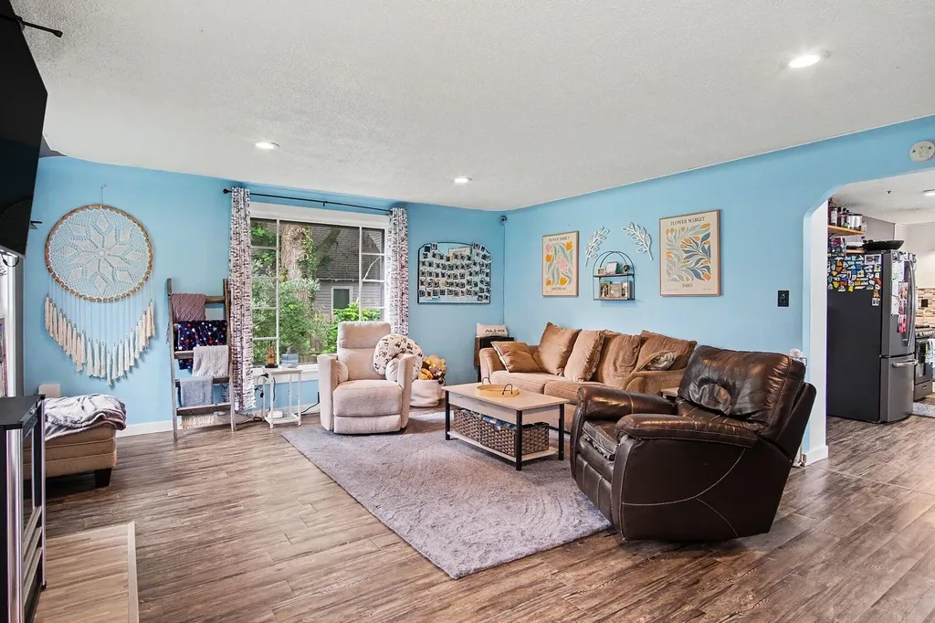 1229 Maplerow Avenue NW Walker City MI 49534