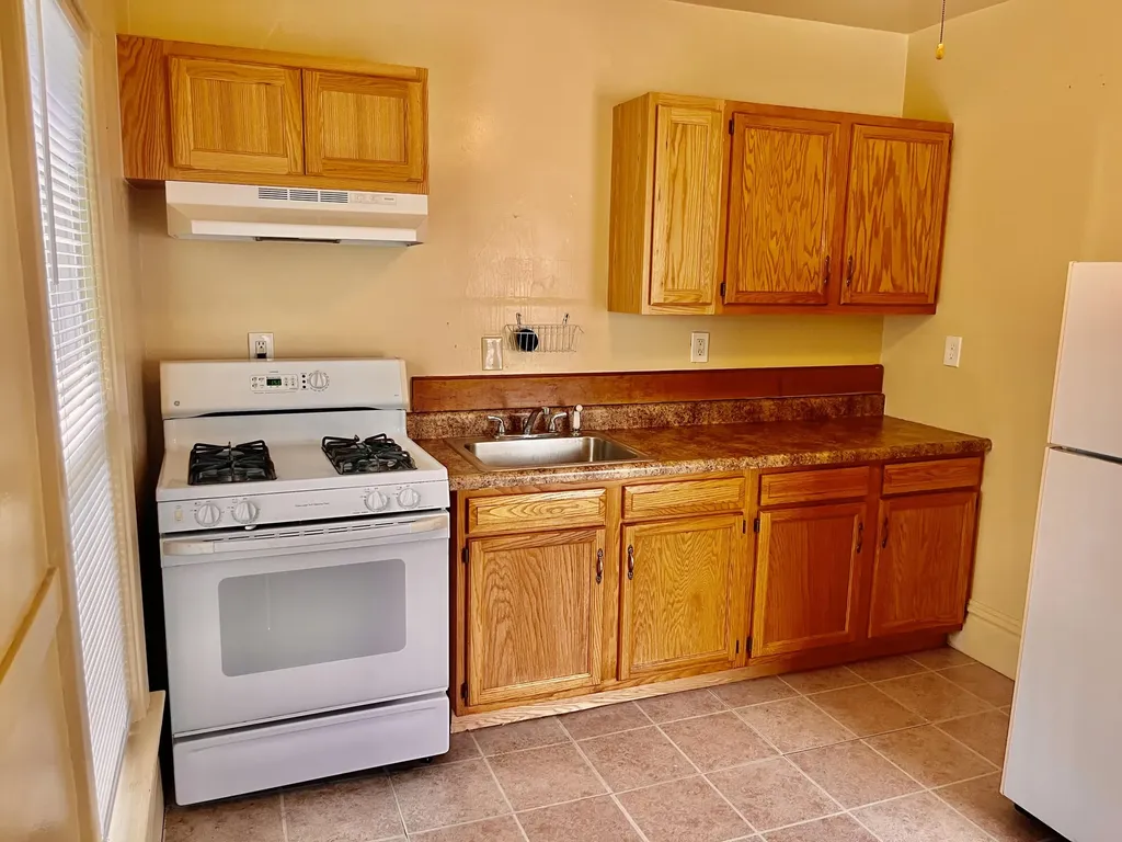 846 Eastern Avenue SE Grand Rapids City MI 49507