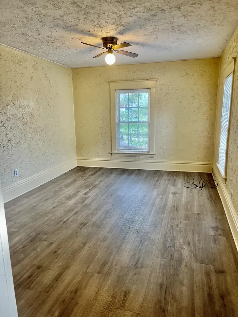 846 Eastern Avenue SE Grand Rapids City MI 49507