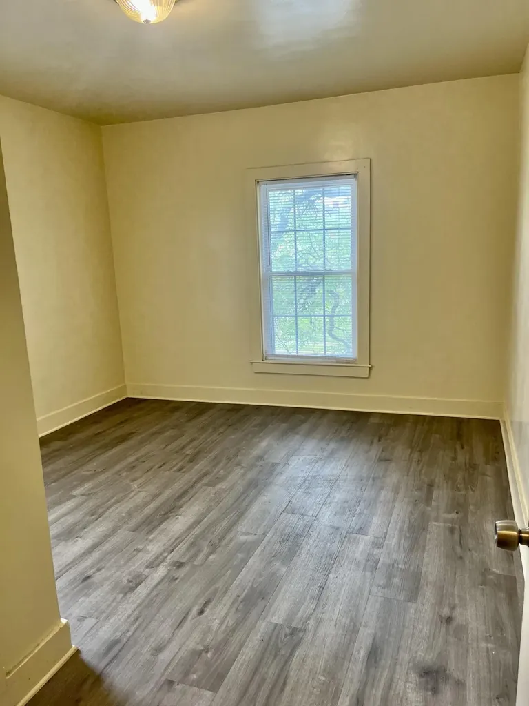 846 Eastern Avenue SE Grand Rapids City MI 49507