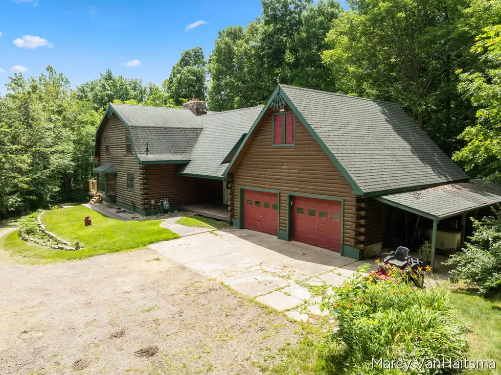 5837 Warner Street Allendale Charter Township MI 49401