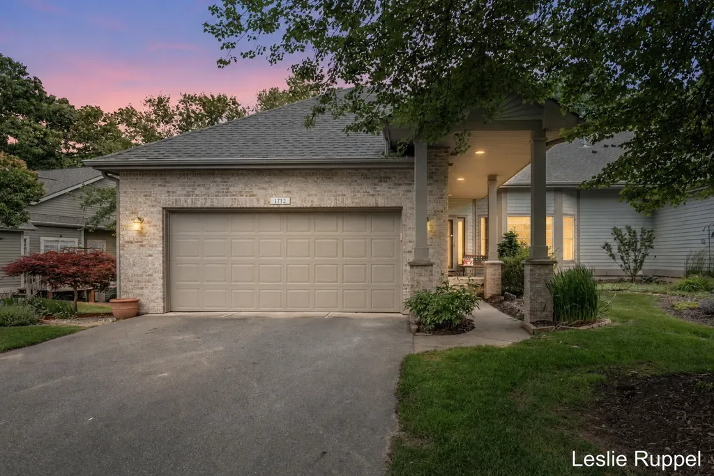 1712 Big Timber Court NE Grand Rapids City MI 49505