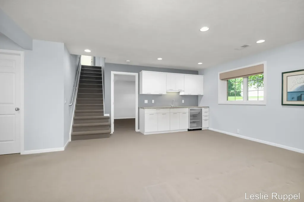 1712 Big Timber Court NE Grand Rapids City MI 49505
