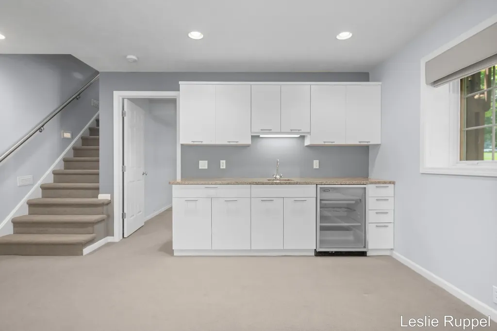 1712 Big Timber Court NE Grand Rapids City MI 49505