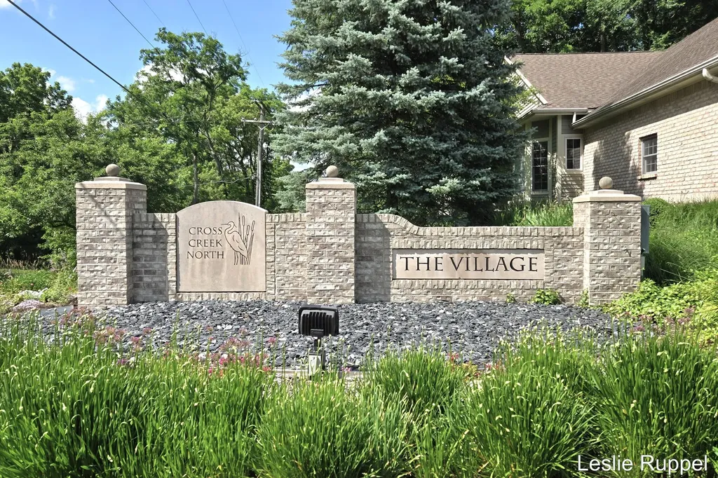 1712 Big Timber Court NE Grand Rapids City MI 49505