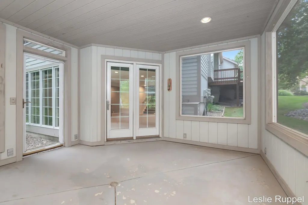 1712 Big Timber Court NE Grand Rapids City MI 49505