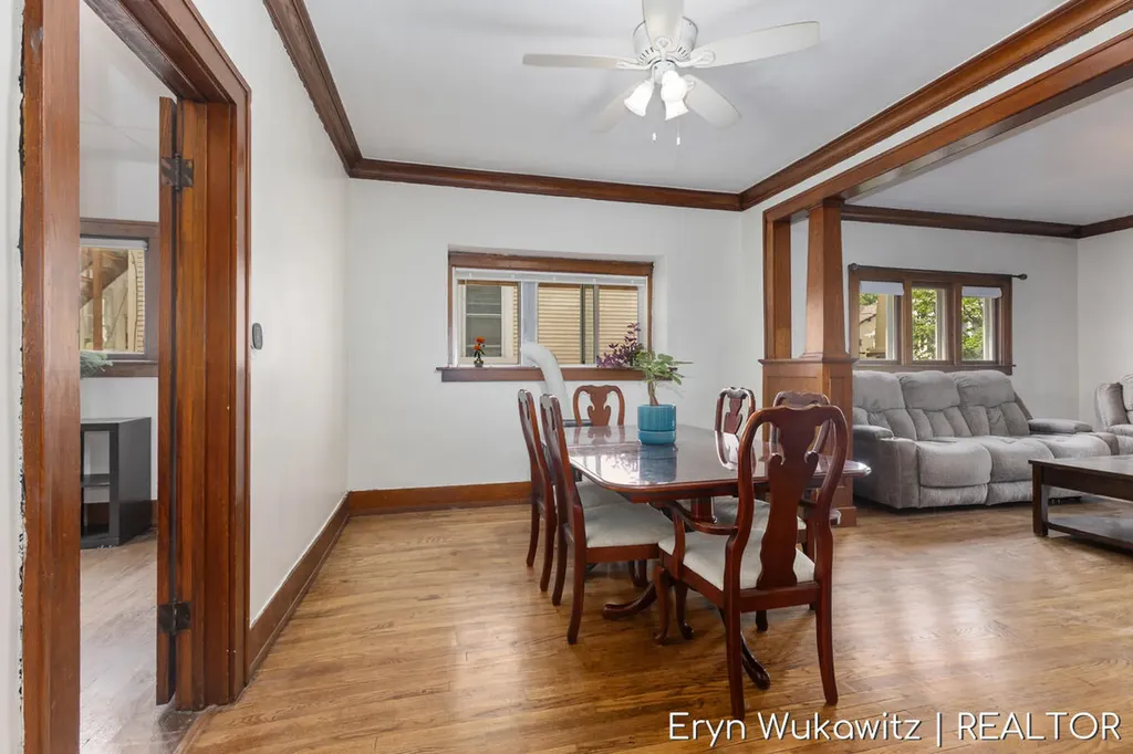 1038 Widdicomb Avenue NW Grand Rapids City MI 49504