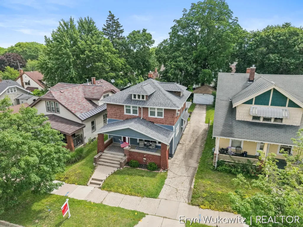 1038 Widdicomb Avenue NW Grand Rapids City MI 49504