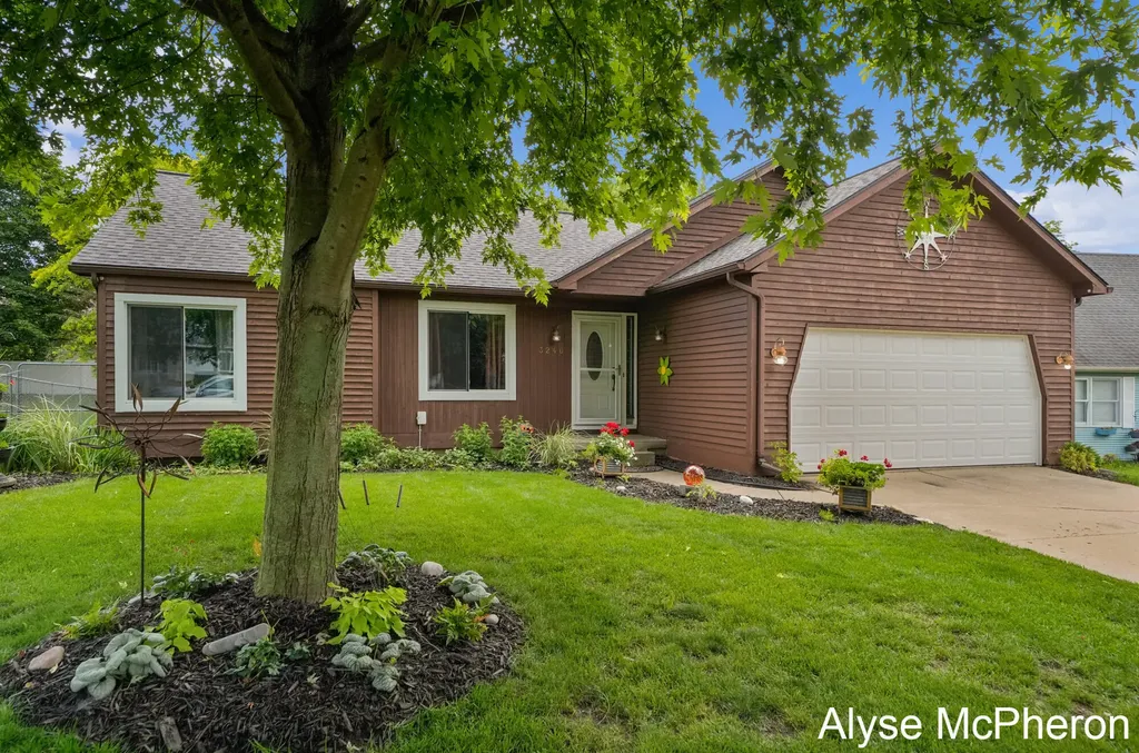 3240 Sunrise Street SE Grand Rapids City MI 49508