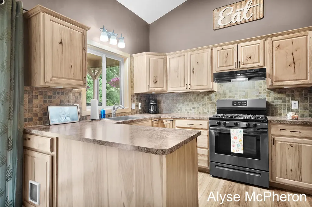 3240 Sunrise Street SE Grand Rapids City MI 49508