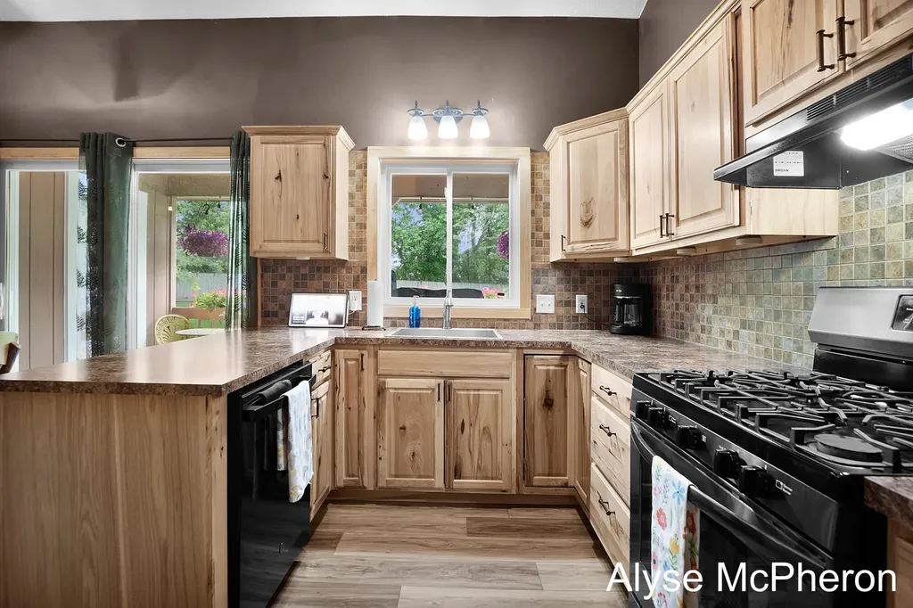 3240 Sunrise Street SE Grand Rapids City MI 49508