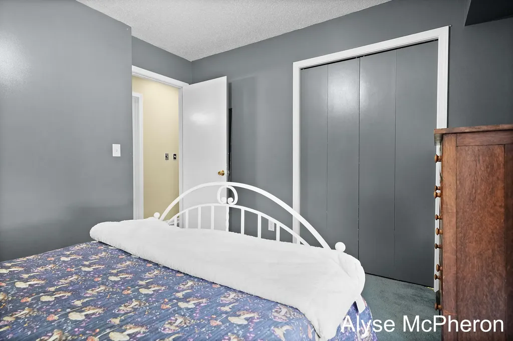 3240 Sunrise Street SE Grand Rapids City MI 49508