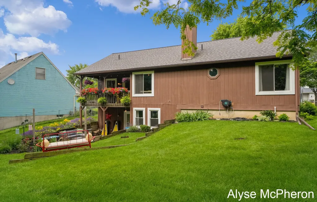 3240 Sunrise Street SE Grand Rapids City MI 49508