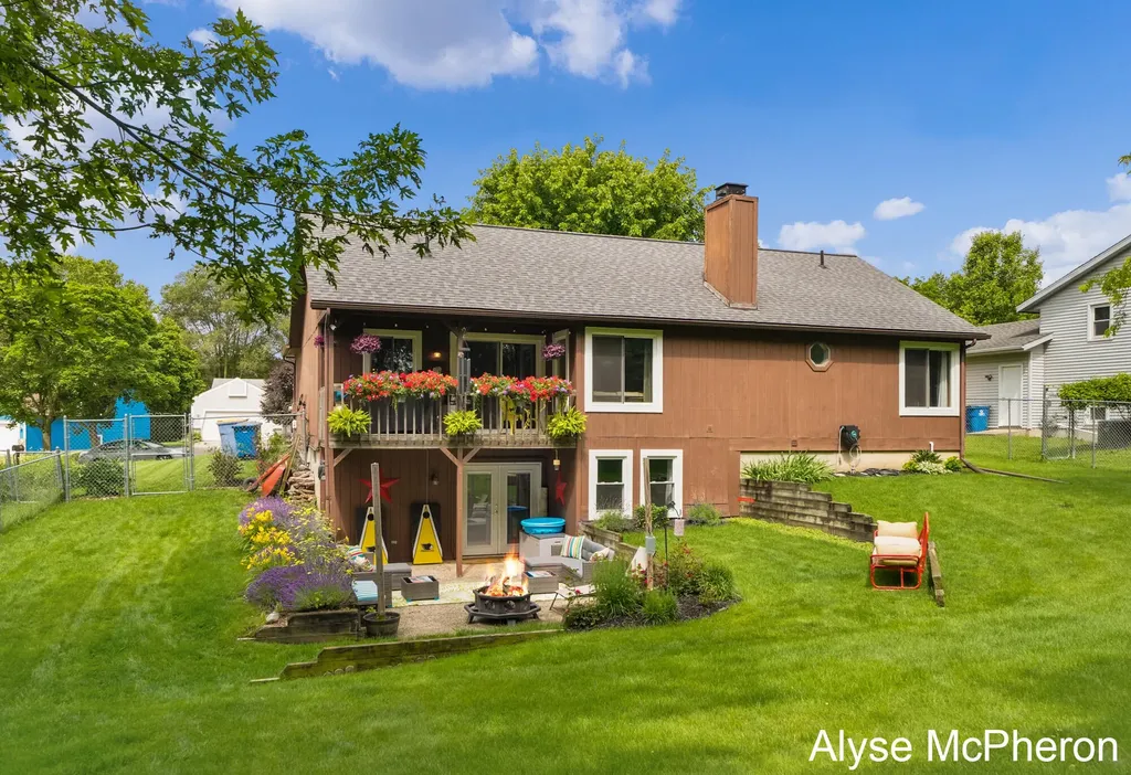 3240 Sunrise Street SE Grand Rapids City MI 49508