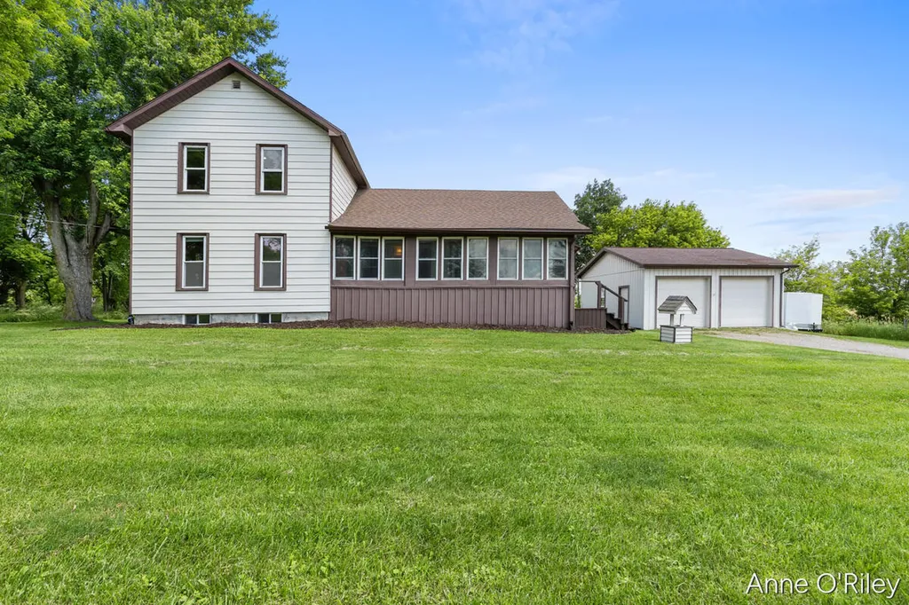 2811 E Vermontville Highway Unknown City MI 48813