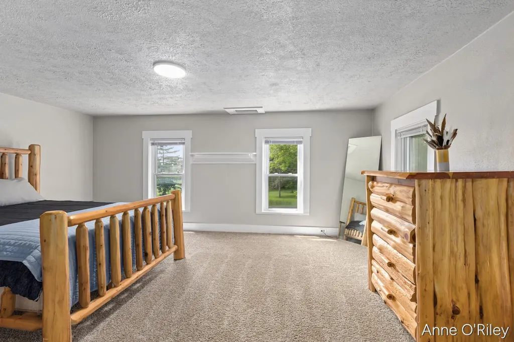 2811 E Vermontville Highway Unknown City MI 48813