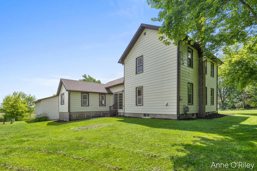 2811 E Vermontville Highway Unknown City MI 48813