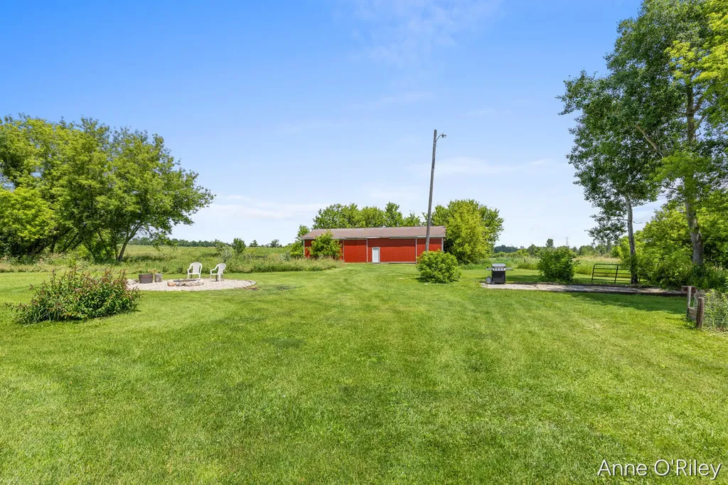 2811 E Vermontville Highway Unknown City MI 48813