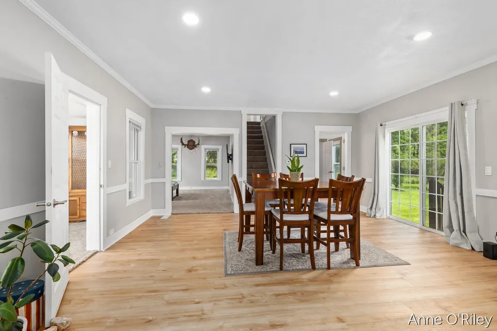 2811 E Vermontville Highway Unknown City MI 48813