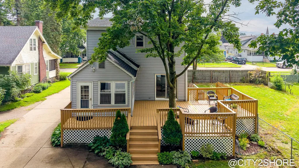2317 Collingwood Avenue SW Wyoming City MI 49519