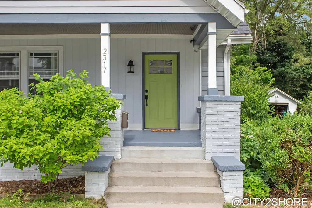 2317 Collingwood Avenue SW Wyoming City MI 49519