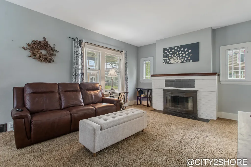 2317 Collingwood Avenue SW Wyoming City MI 49519