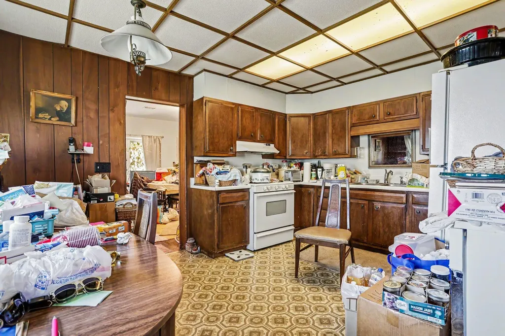 194 66th Street Casco Township MI 49090