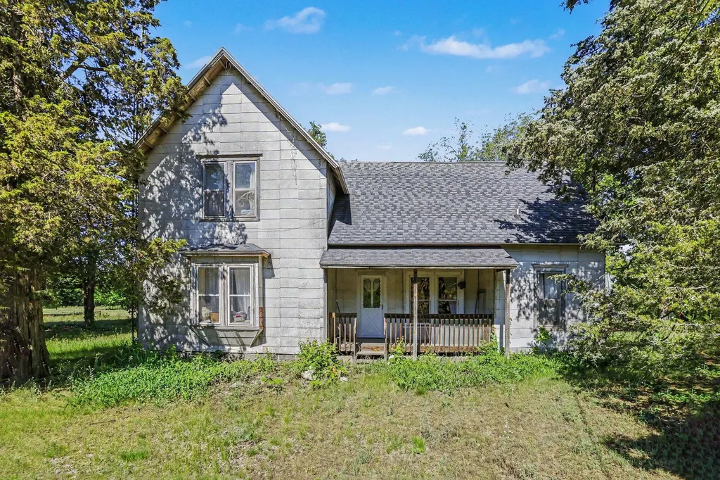 194 66th Street Casco Township MI 49090