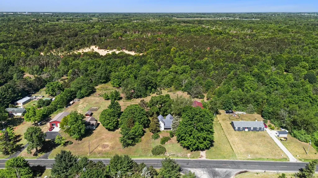 194 66th Street Casco Township MI 49090