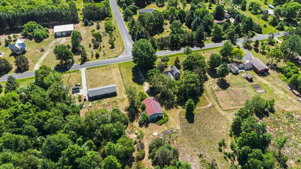 194 66th Street Casco Township MI 49090