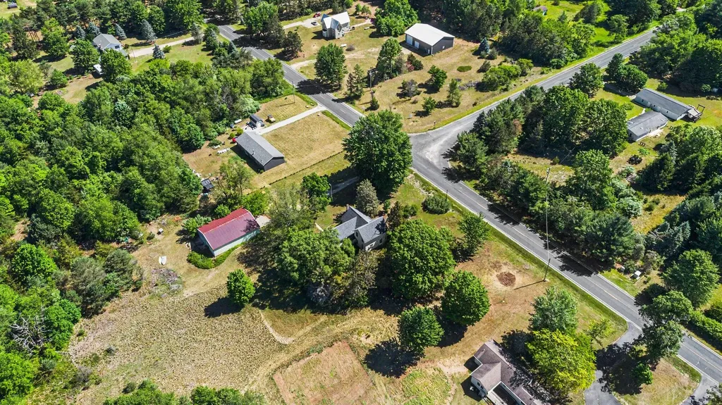 194 66th Street Casco Township MI 49090