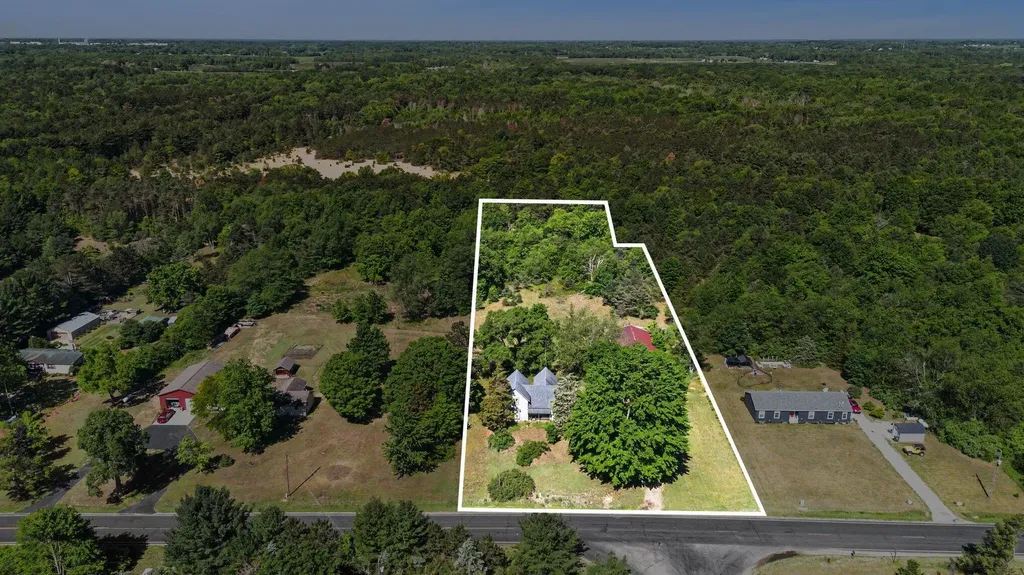 194 66th Street Casco Township MI 49090