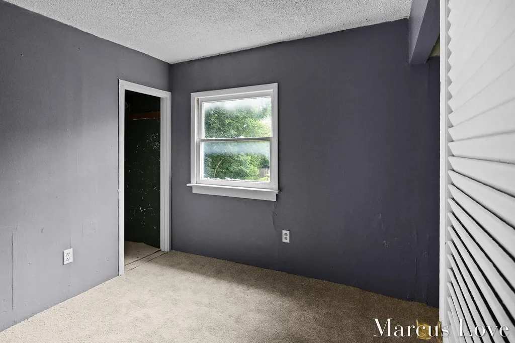 233 Hollister Avenue SE Grand Rapids City MI 49506