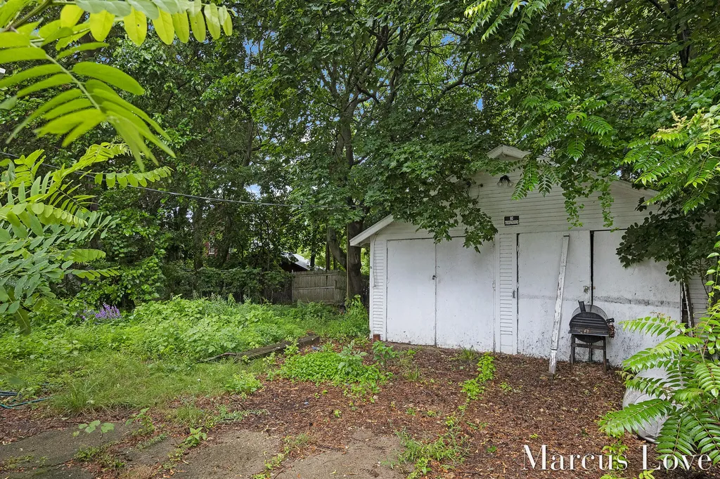 233 Hollister Avenue SE Grand Rapids City MI 49506