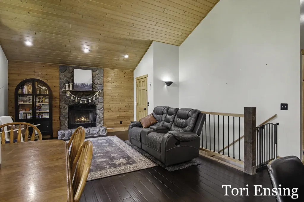 15400 Meddler Avenue NE Spencer Township MI 49326