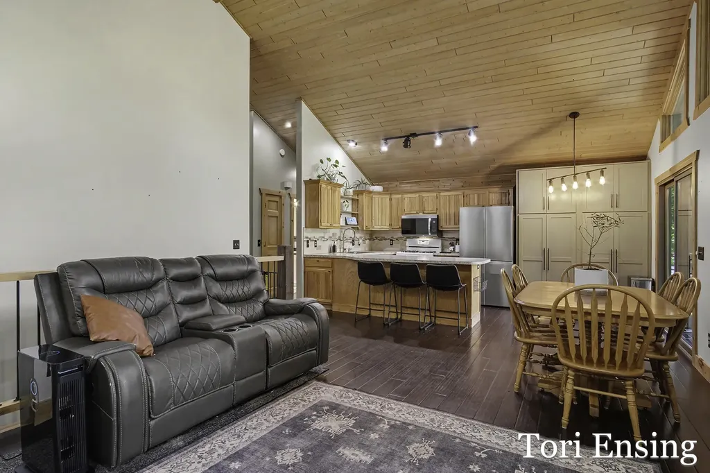 15400 Meddler Avenue NE Spencer Township MI 49326
