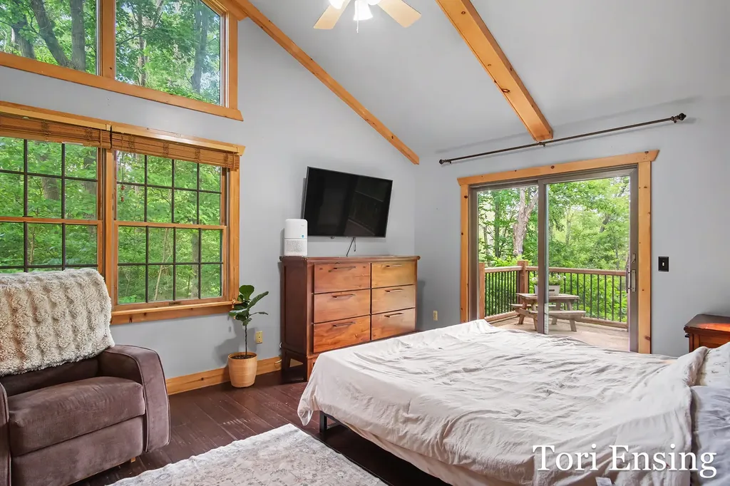 15400 Meddler Avenue NE Spencer Township MI 49326
