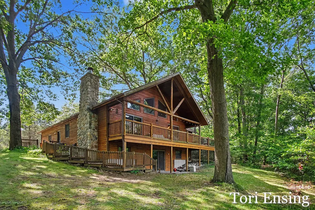 15400 Meddler Avenue NE Spencer Township MI 49326
