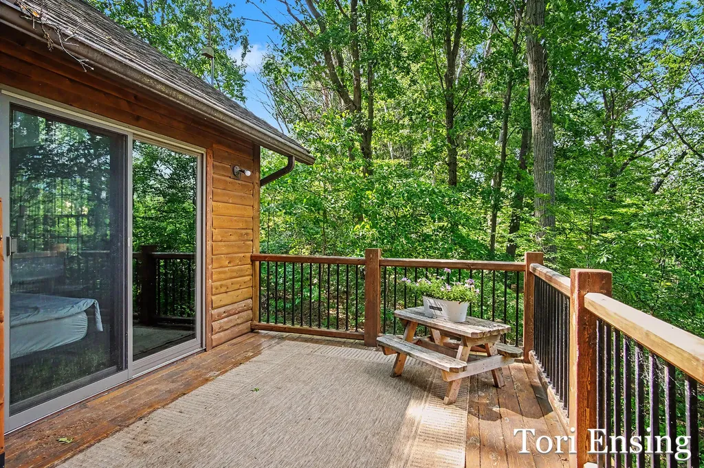 15400 Meddler Avenue NE Spencer Township MI 49326
