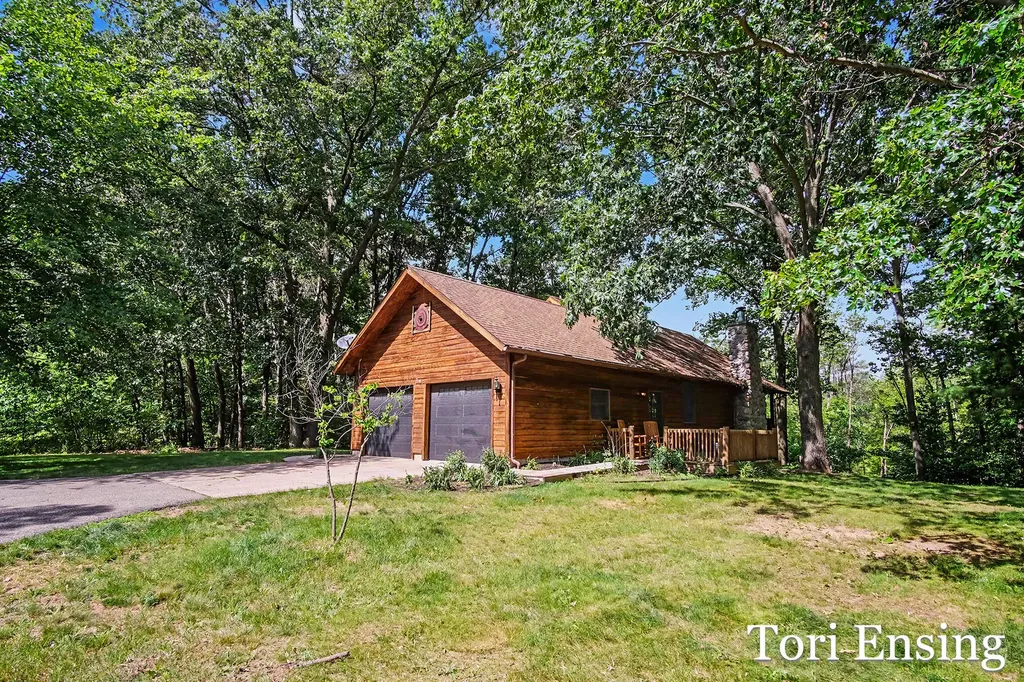 15400 Meddler Avenue NE Spencer Township MI 49326