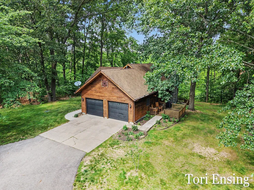 15400 Meddler Avenue NE Spencer Township MI 49326